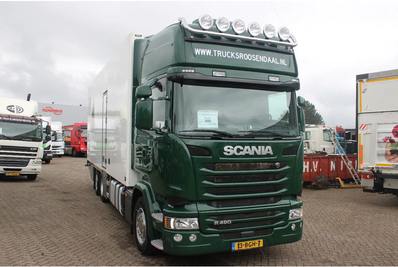 Scania R490 + 6X2 + EURO 6 + heating truck/ flowers FULL OPTION - Рефрижератор камион: снимка 3 Scania R490 + 6X2 + EURO 6 + heating truck/ flowers FULL OPTION - Рефрижератор камион: снимка 3