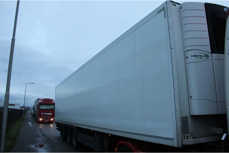 Schmitz Cargobull CARRIER VECTOR 1950 + 2.58 HEIGHT + LIFT 10-24TUV - Рефрижератор полуремарке: снимка 2 Schmitz Cargobull CARRIER VECTOR 1950 + 2.58 HEIGHT + LIFT 10-24TUV - Рефрижератор полуремарке: снимка 2