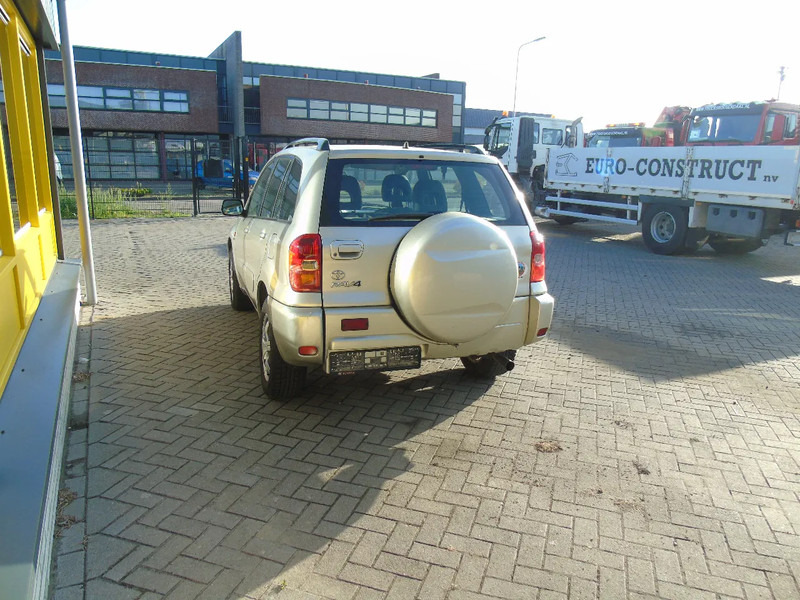 Toyota RAV4 + 4X4 + AUTOMAT + PETROL - Джип: снимка 5 Toyota RAV4 + 4X4 + AUTOMAT + PETROL - Джип: снимка 5