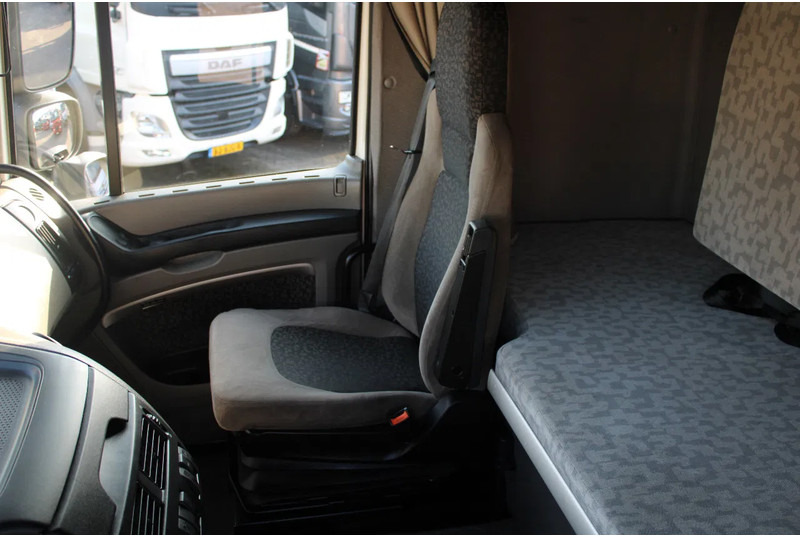 DAF XF 105 105.410 + EURO 5+ 330 KM!! - Влекач: снимка 5 DAF XF 105 105.410 + EURO 5+ 330 KM!! - Влекач: снимка 5