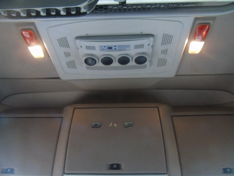 Влекач DAF XF 460 + EURO 6 + SSC: снимка 12