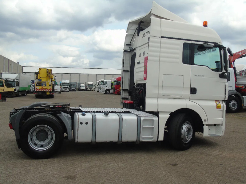 MAN TGX 18.440 + EURO 5 + 3X IN STOCK - Влекач: снимка 4 MAN TGX 18.440 + EURO 5 + 3X IN STOCK - Влекач: снимка 4