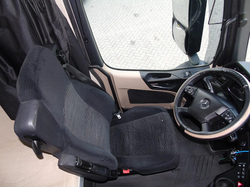 Влекач Mercedes-Benz Actros 2645 + euro 6 + 6x2 steering + SPOILER: снимка 7 Влекач Mercedes-Benz Actros 2645 + euro 6 + 6x2 steering + SPOILER: снимка 7