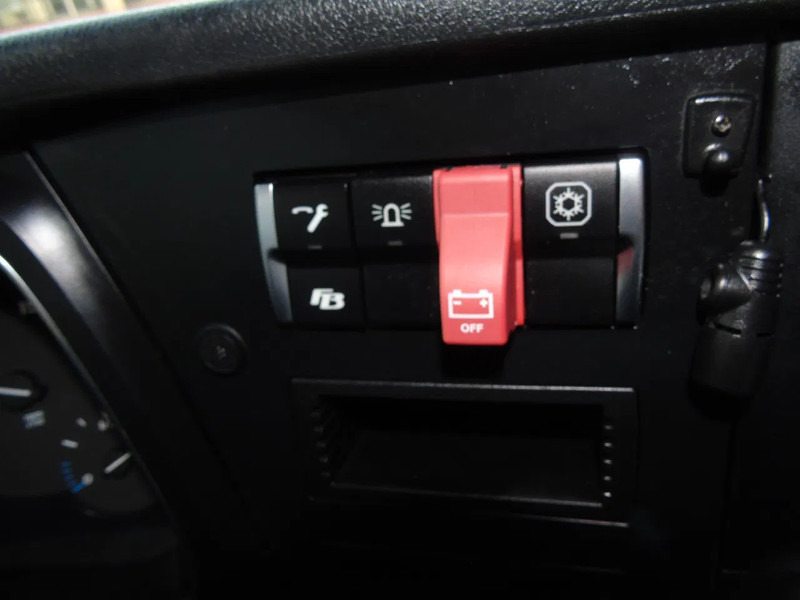 Влекач Mercedes-Benz Actros 2645 + euro 6 + 6x2 steering + SPOILER: снимка 10 Влекач Mercedes-Benz Actros 2645 + euro 6 + 6x2 steering + SPOILER: снимка 10