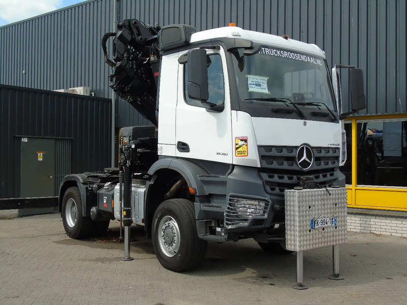 Mercedes-Benz Arocs 2051 + 4X4 + HIAB 302 E6 / JIB 70 X 4 + 10 EXTENTSIONS (512hours) - Влекач: снимка 5 Mercedes-Benz Arocs 2051 + 4X4 + HIAB 302 E6 / JIB 70 X 4 + 10 EXTENTSIONS (512hours) - Влекач: снимка 5