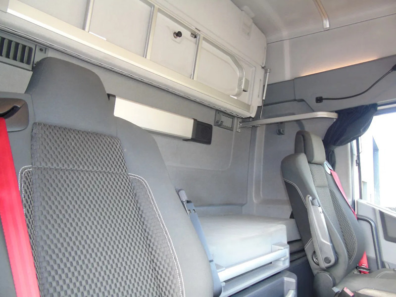 Влекач Renault T 460 + EURO 6 + FULL SPOILER: снимка 8