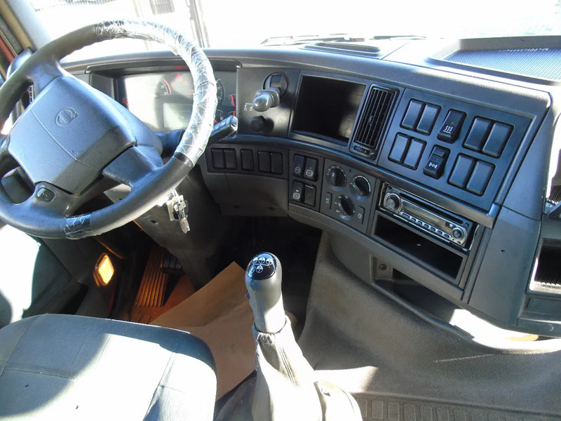 Volvo FH 460 + XL CABINE + EURO 5+ MANUAL - Влекач: снимка 5 Volvo FH 460 + XL CABINE + EURO 5+ MANUAL - Влекач: снимка 5