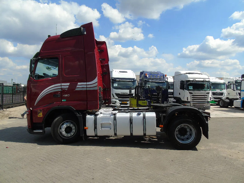 Volvo FH 460 + XL CABINE + MANUAL + EURO 5 + 6x IN STOCK - Влекач: снимка 5 Volvo FH 460 + XL CABINE + MANUAL + EURO 5 + 6x IN STOCK - Влекач: снимка 5
