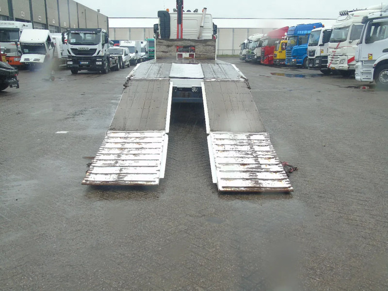 Volvo FH 460 + 8X4 + PALFINGER PK15500 + MANUAL + euro 5 - Автовоз камион, Камион с кран: снимка 4 Volvo FH 460 + 8X4 + PALFINGER PK15500 + MANUAL + euro 5 - Автовоз камион, Камион с кран: снимка 4