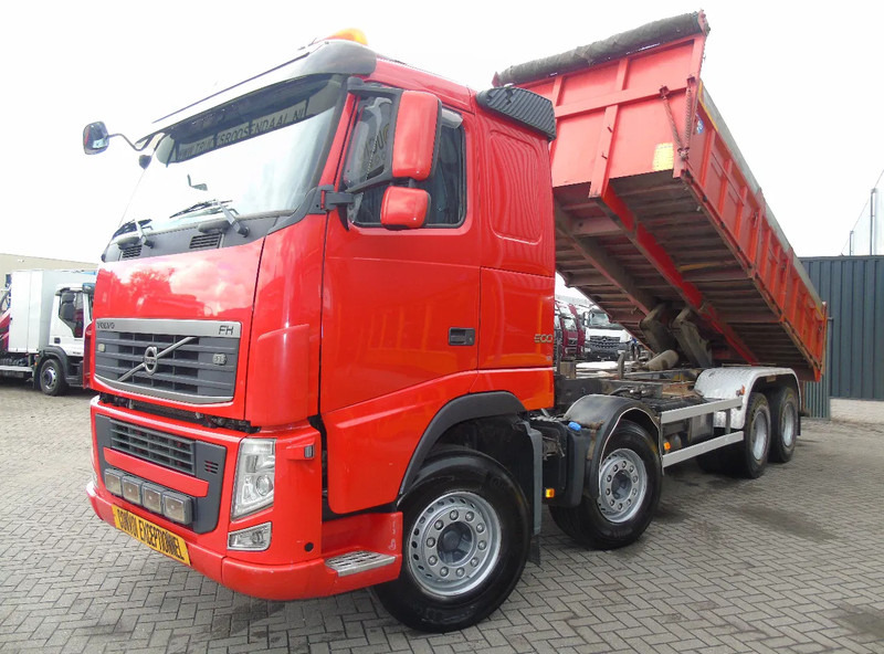 Volvo FH 500 + 8X4 + SPRING + EURO 5 + RETARDER - Самосвал камион: снимка 2 Volvo FH 500 + 8X4 + SPRING + EURO 5 + RETARDER - Самосвал камион: снимка 2