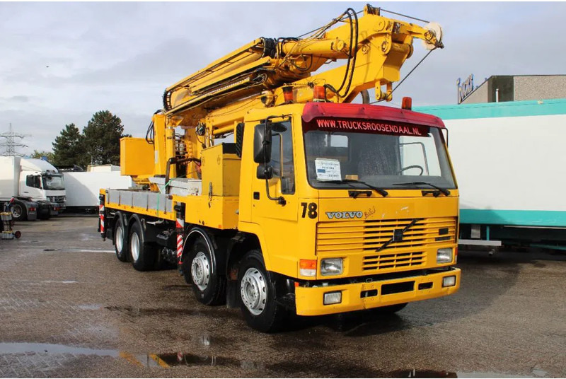 Volvo FL FL10 8X4 + GROMACH 34 mtr. + EURO 2 - Камион с кран: снимка 4 Volvo FL FL10 8X4 + GROMACH 34 mtr. + EURO 2 - Камион с кран: снимка 4