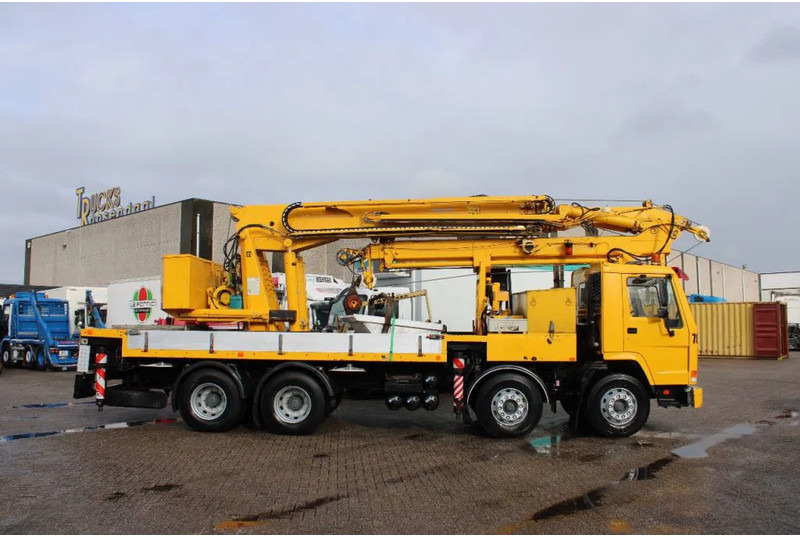 Volvo FL FL10 8X4 + GROMACH 34 mtr. + EURO 2 - Камион с кран: снимка 5 Volvo FL FL10 8X4 + GROMACH 34 mtr. + EURO 2 - Камион с кран: снимка 5