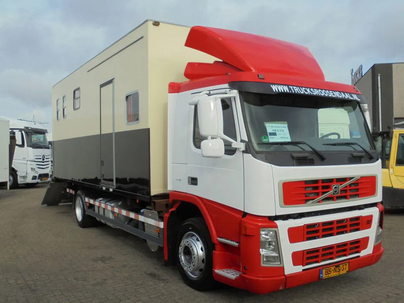 Volvo FM 9.310 + Euro 5 + Manual + Horse transport - Контейнеровоз/ Сменна каросерия камион: снимка 3 Volvo FM 9.310 + Euro 5 + Manual + Horse transport - Контейнеровоз/ Сменна каросерия камион: снимка 3