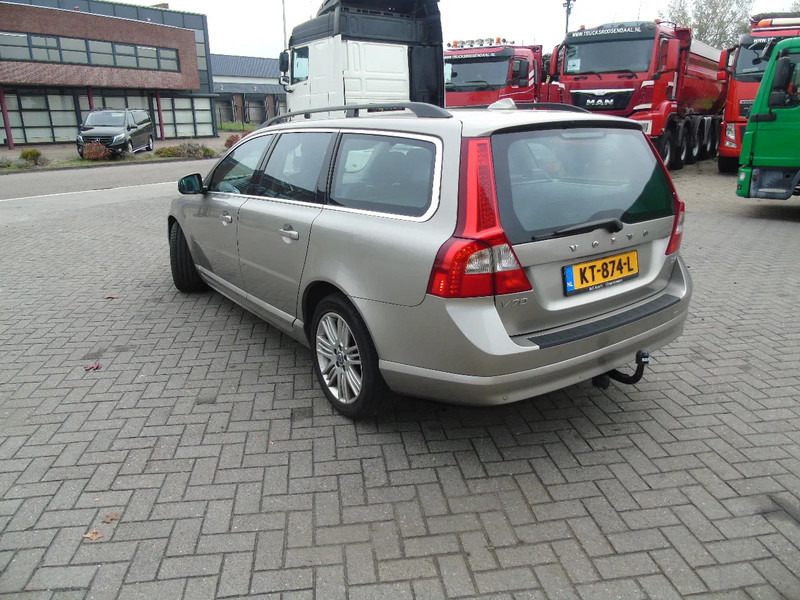 Volvo V70 + manual - Хечбек: снимка 4 Volvo V70 + manual - Хечбек: снимка 4