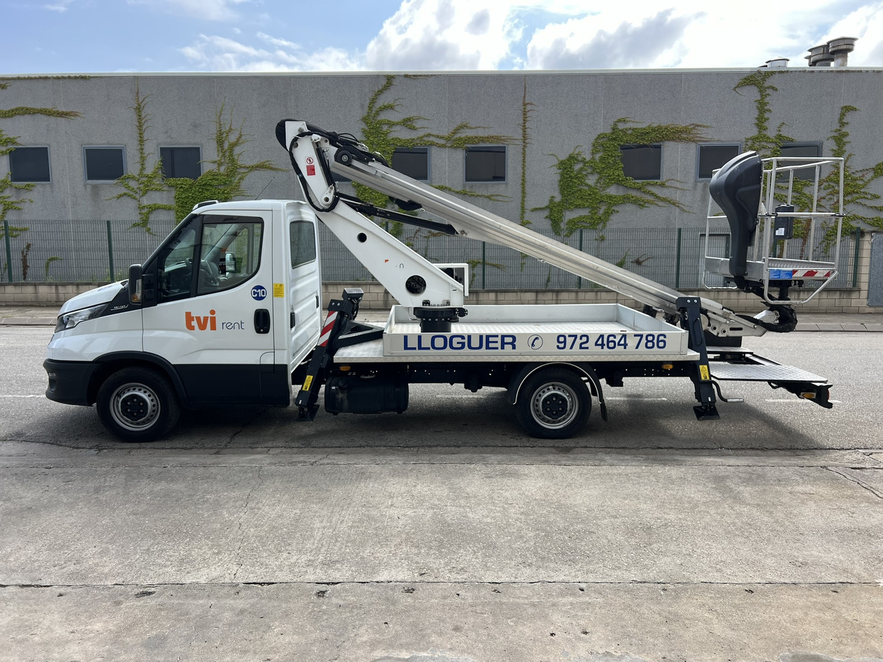 Iveco Daily + Oil&Steel Scorpion 1812 Smart Iveco Daily + Oil&Steel Scorpion 1812 Smart - Автовишка: снимка 5 Iveco Daily + Oil&Steel Scorpion 1812 Smart Iveco Daily + Oil&Steel Scorpion 1812 Smart - Автовишка: снимка 5