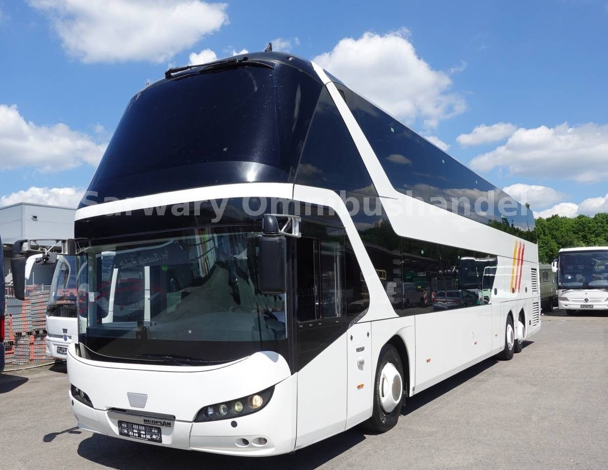 Neoplan Skyliner L *P06*79-Sitze*Setra*531*Astromega* - Двуетажен автобус: снимка 2 Neoplan Skyliner L *P06*79-Sitze*Setra*531*Astromega* - Двуетажен автобус: снимка 2