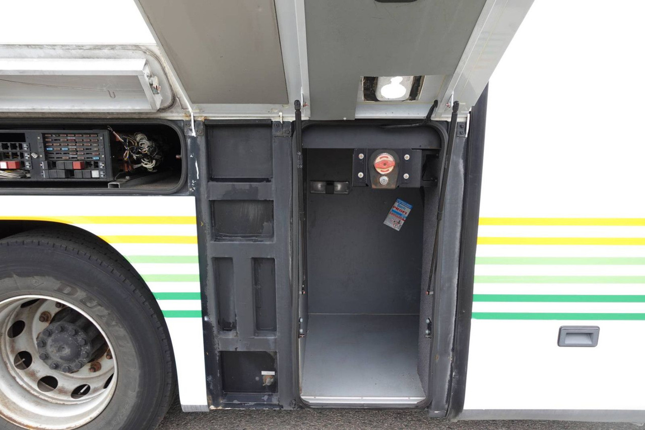 Туристически автобус Setra 415 GT-HD *Klima*WC*Euro3*Analog Tacho: снимка 41 Туристически автобус Setra 415 GT-HD *Klima*WC*Euro3*Analog Tacho: снимка 41