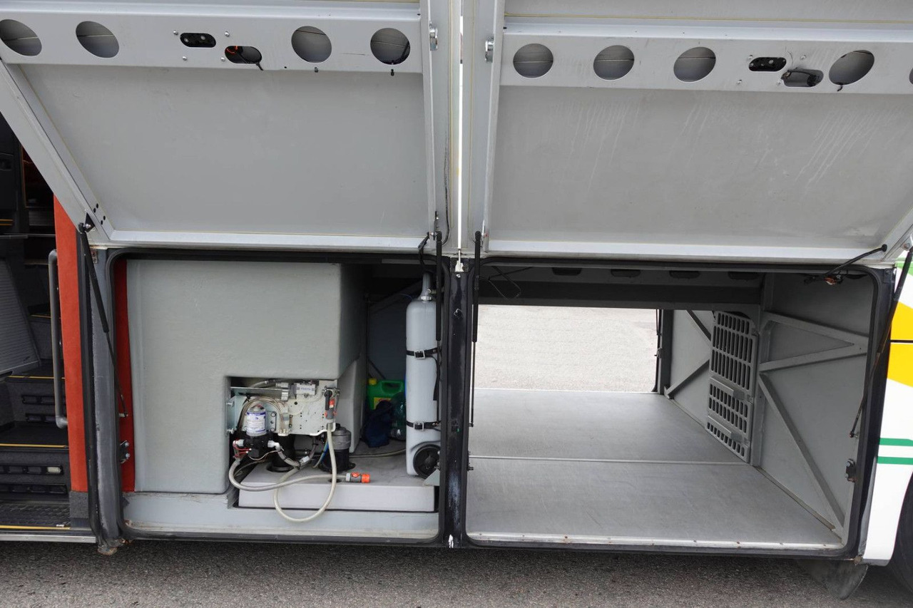 Туристически автобус Setra 415 GT-HD *Klima*WC*Euro3*Analog Tacho: снимка 19 Туристически автобус Setra 415 GT-HD *Klima*WC*Euro3*Analog Tacho: снимка 19