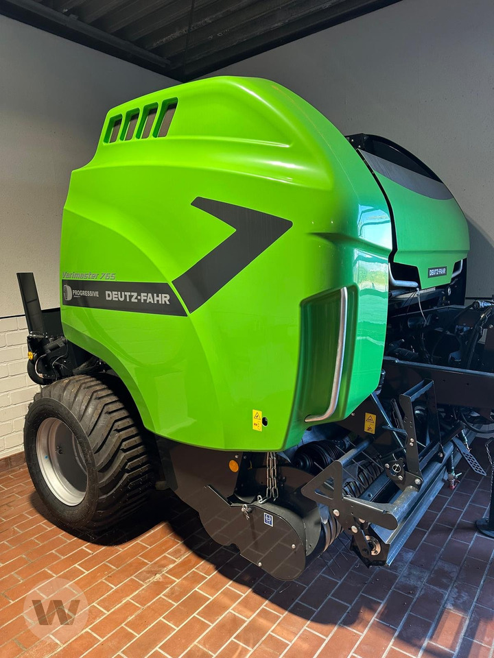 Deutz-Fahr VARIMASTER 765 - Рулонна сламопреса: снимка 4 Deutz-Fahr VARIMASTER 765 - Рулонна сламопреса: снимка 4