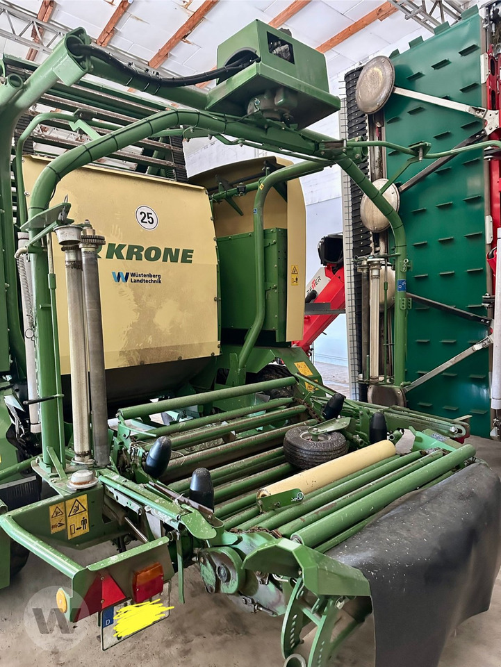 Krone Comprima CF 155 XC - Рулонна сламопреса: снимка 3 Krone Comprima CF 155 XC - Рулонна сламопреса: снимка 3