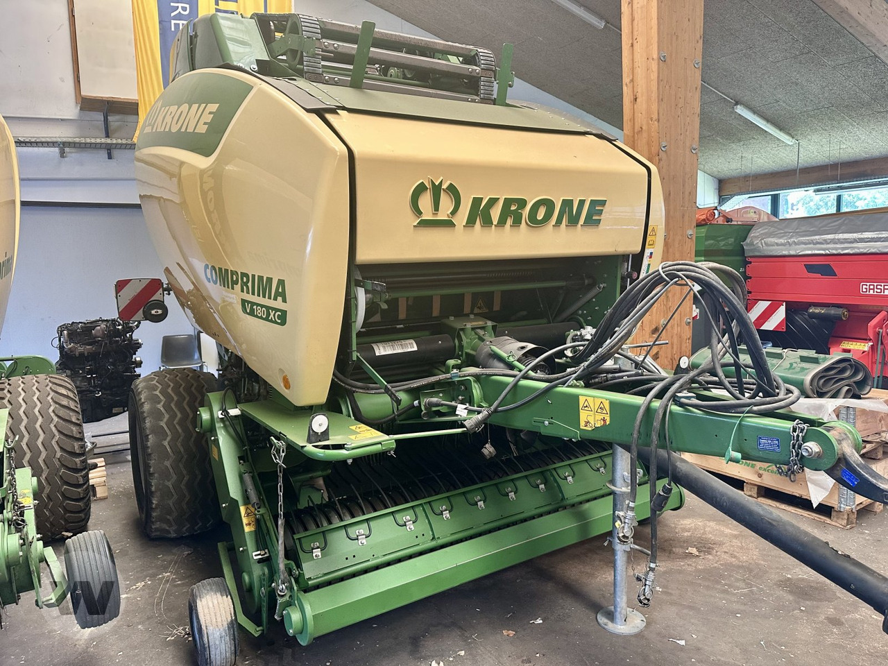 Krone Comprima V 180 XC - Рулонна сламопреса: снимка 1 Krone Comprima V 180 XC - Рулонна сламопреса: снимка 1