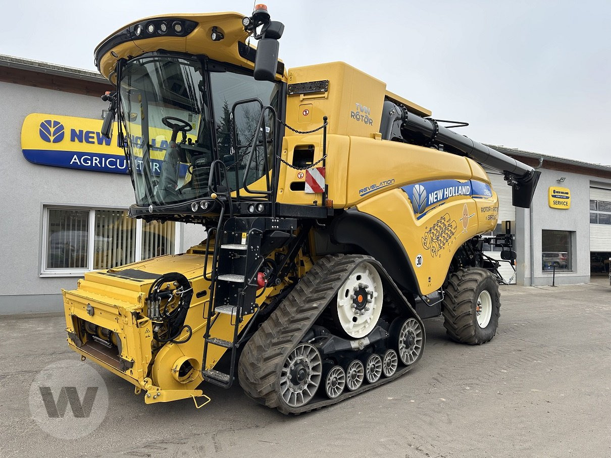 New Holland CR 8.90 - Зърнокомбайн: снимка 2 New Holland CR 8.90 - Зърнокомбайн: снимка 2