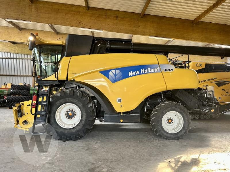 New Holland CR 9090 - Зърнокомбайн: снимка 1 New Holland CR 9090 - Зърнокомбайн: снимка 1