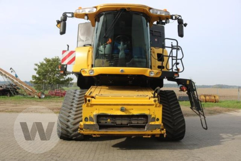 New Holland CR 9090 SCR - Зърнокомбайн: снимка 3 New Holland CR 9090 SCR - Зърнокомбайн: снимка 3