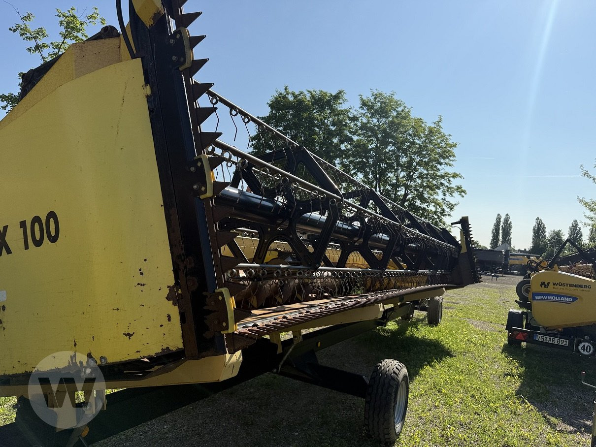New Holland CX 8090 - Зърнокомбайн: снимка 4 New Holland CX 8090 - Зърнокомбайн: снимка 4