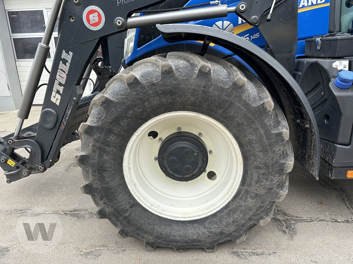 New Holland T 6.145 DC - Трактор: снимка 4 New Holland T 6.145 DC - Трактор: снимка 4