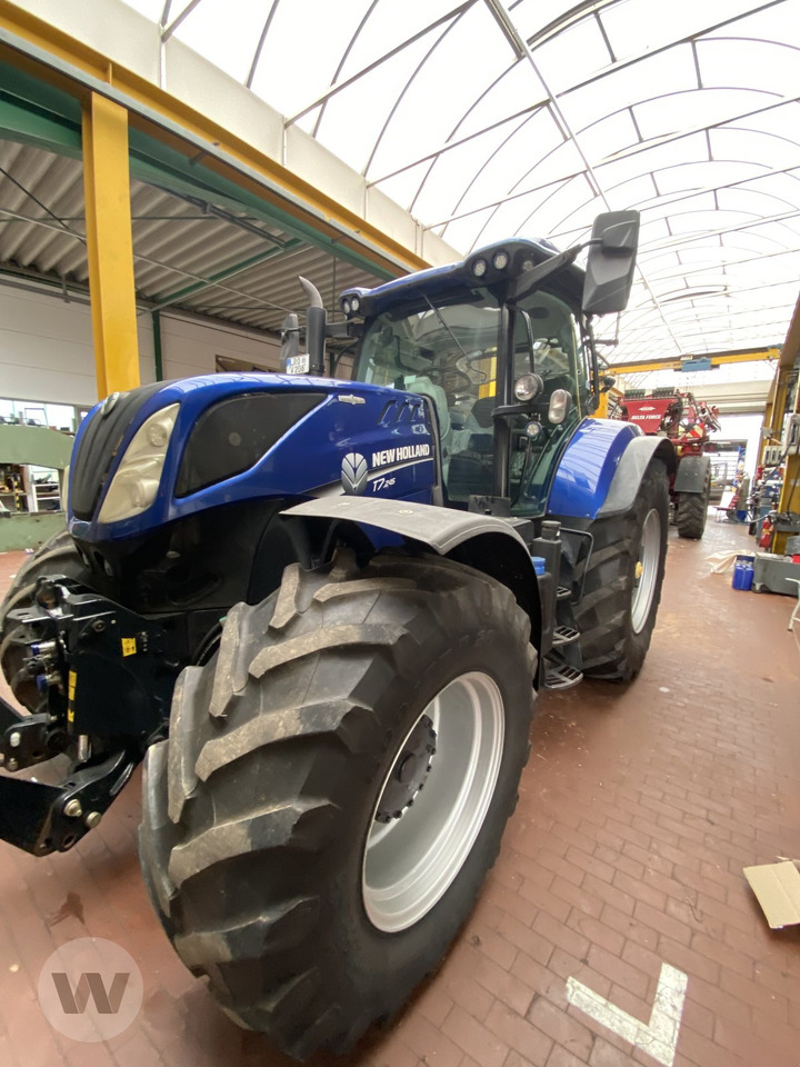 New Holland T 7.245 - Трактор: снимка 1 New Holland T 7.245 - Трактор: снимка 1