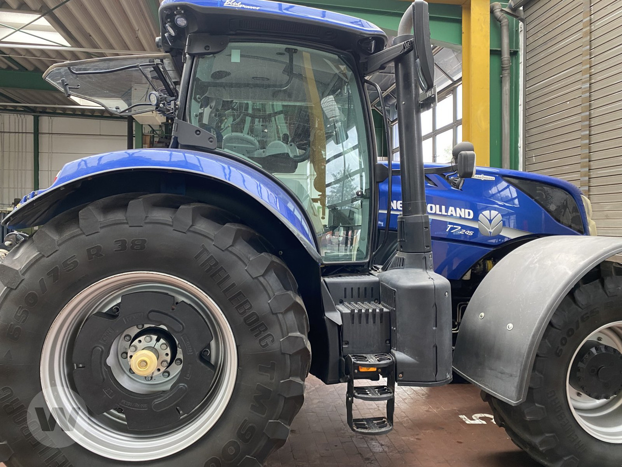 New Holland T 7.245 - Трактор: снимка 5 New Holland T 7.245 - Трактор: снимка 5