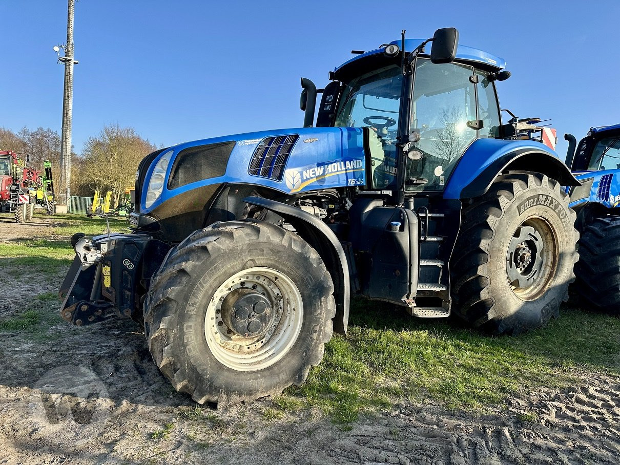 New Holland T 8.360 - Трактор: снимка 4 New Holland T 8.360 - Трактор: снимка 4