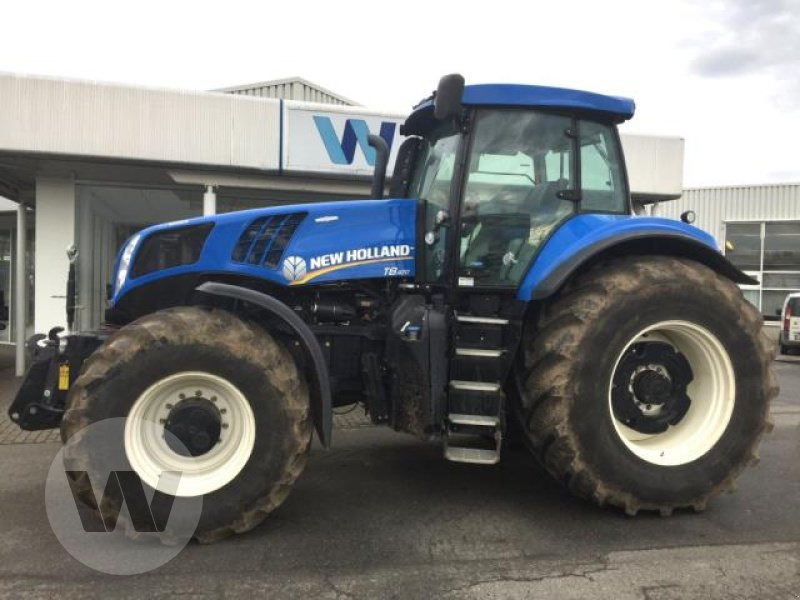 New Holland T 8.420 - Трактор: снимка 2 New Holland T 8.420 - Трактор: снимка 2