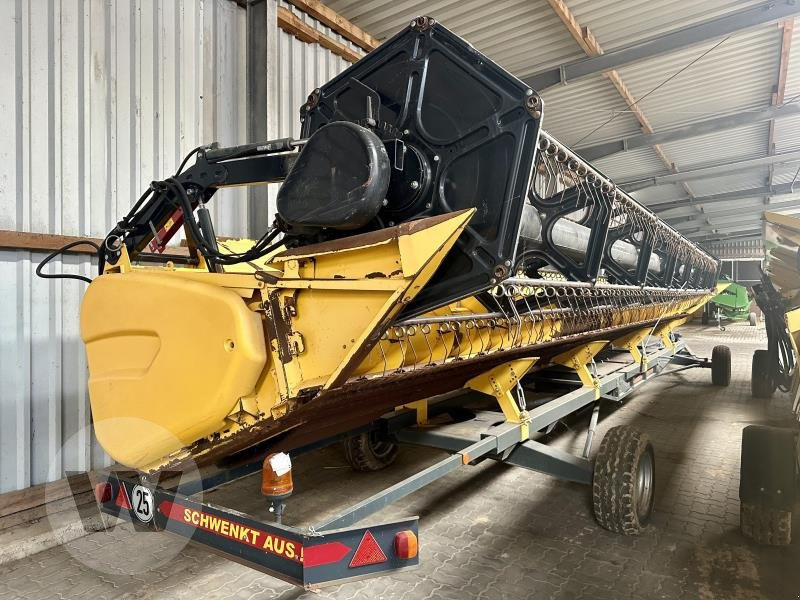 New Holland VARIFEED 35V - Хедер: снимка 1 New Holland VARIFEED 35V - Хедер: снимка 1