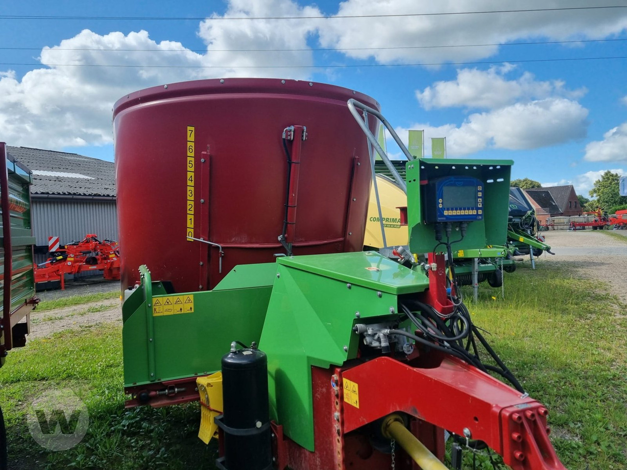 Strautmann Verti Mix 2401 Double - Миксер-вагон: снимка 3 Strautmann Verti Mix 2401 Double - Миксер-вагон: снимка 3