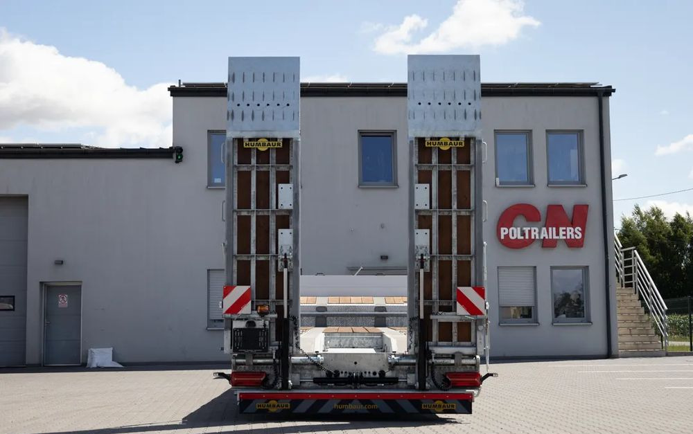 Humbaur HTS30K Naczepa niskopodwoziowa // 3. osiowa // ocynkowana rama // rampy hydrauliczne 1. i 2. częściowe - Нискорамна площадка полуремарке: снимка 4 Humbaur HTS30K Naczepa niskopodwoziowa // 3. osiowa // ocynkowana rama // rampy hydrauliczne 1. i 2. częściowe - Нискорамна площадка полуремарке: снимка 4