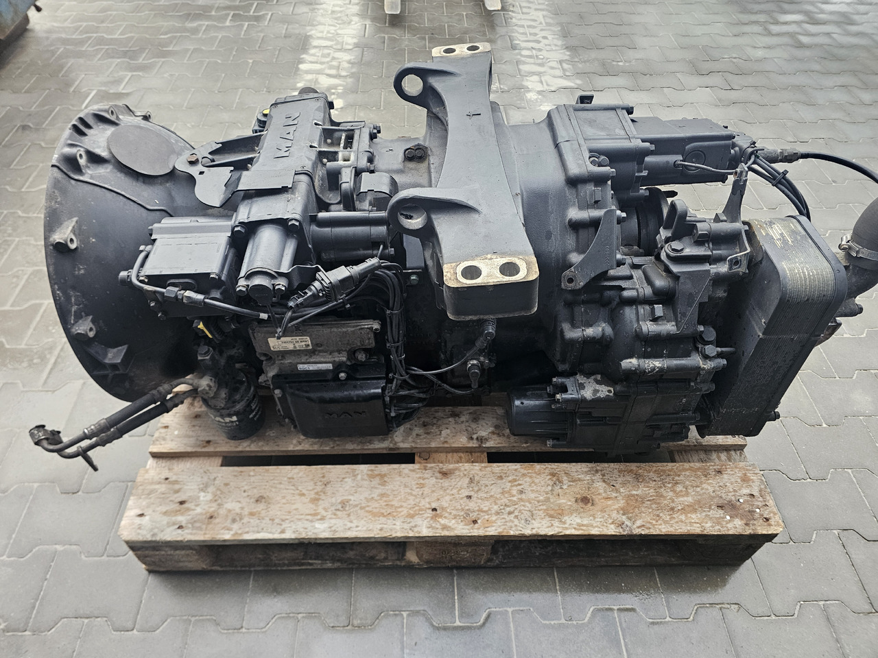 MAN TGS TGX EURO 6 / GRS TIPMATIC GEARBOX RETARDER / 81320046462 - Скоростна кутия: снимка 5 MAN TGS TGX EURO 6 / GRS TIPMATIC GEARBOX RETARDER / 81320046462 - Скоростна кутия: снимка 5