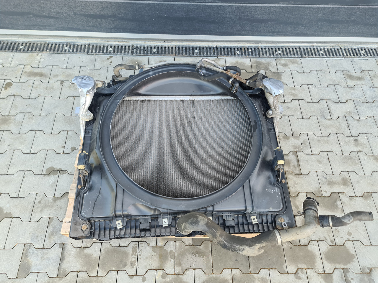 MERCEDES ATEGO ANTOS / EURO 6 / COOLER SET / INTERCOOLER / WATER COOLER / WORLDWIDE DELIVERY - Радиатор: снимка 1 MERCEDES ATEGO ANTOS / EURO 6 / COOLER SET / INTERCOOLER / WATER COOLER / WORLDWIDE DELIVERY - Радиатор: снимка 1