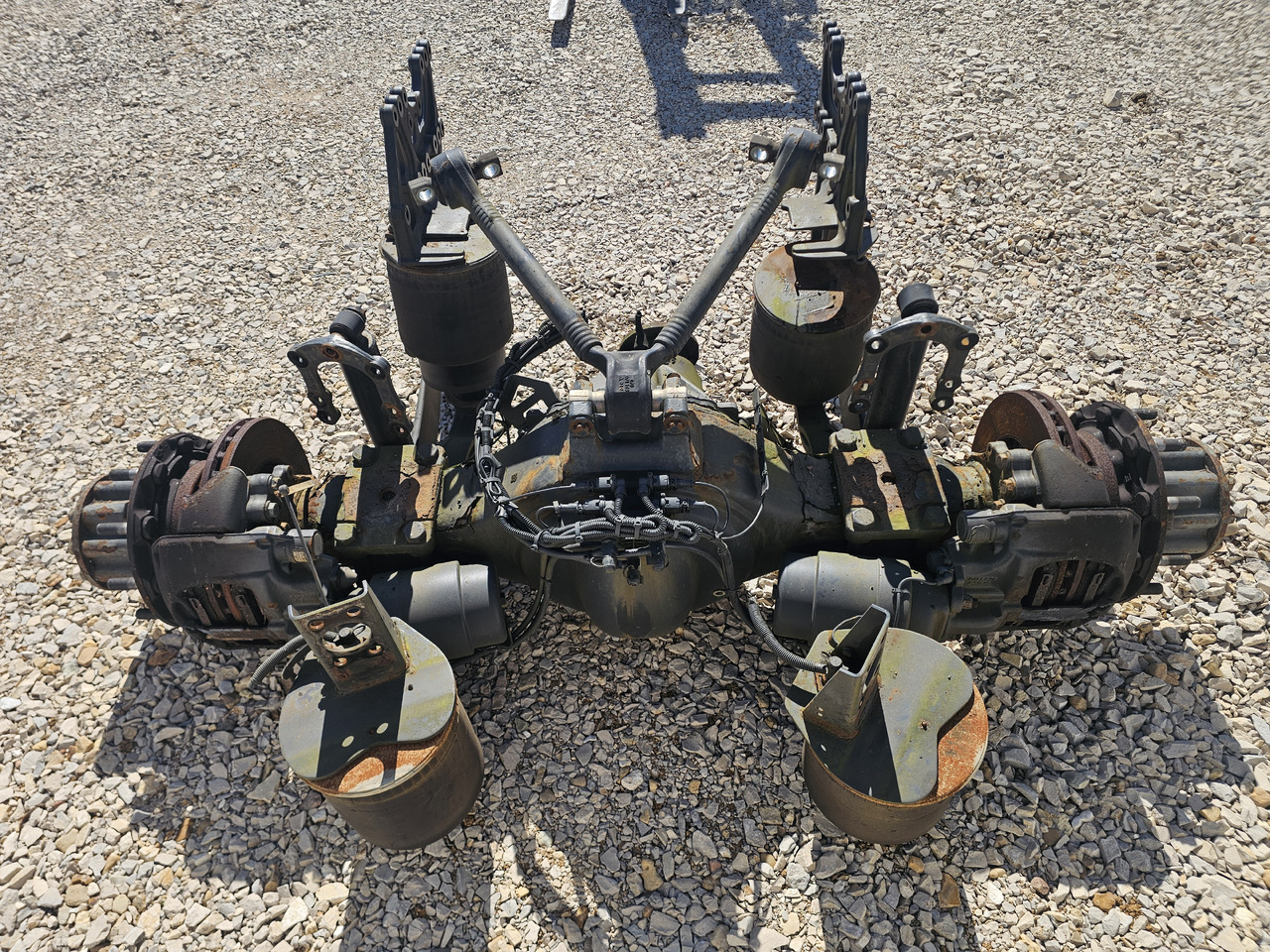 MERCEDES-BENZ ACTROS MP4 / COMPLETE REAR AXLE / R440 /RATIO: 2.733 - Задна ос: снимка 5 MERCEDES-BENZ ACTROS MP4 / COMPLETE REAR AXLE / R440 /RATIO: 2.733 - Задна ос: снимка 5