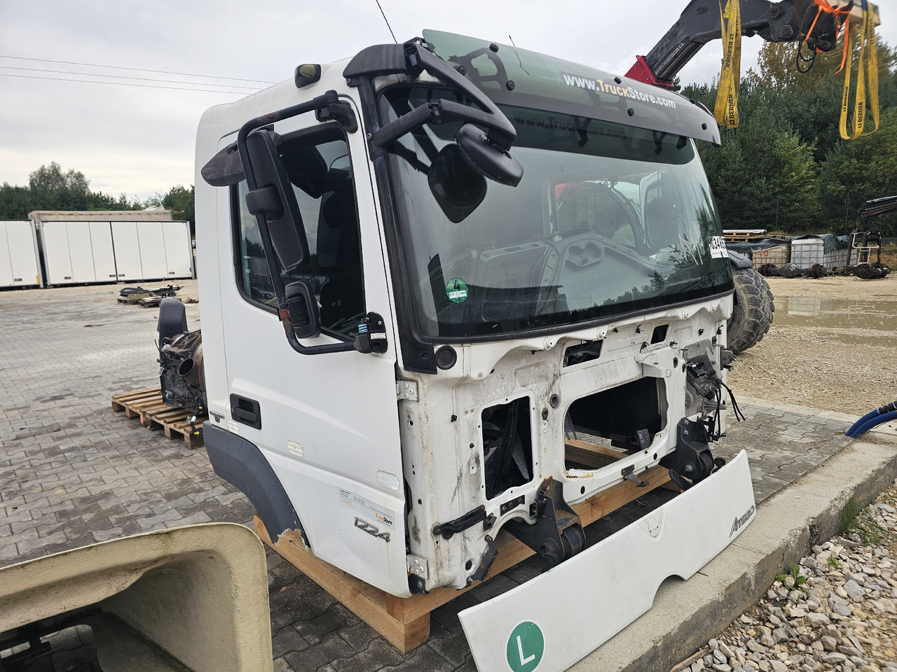 MERCEDES-BENZ ATEGO EURO 6 / CABINE - Кабина: снимка 3 MERCEDES-BENZ ATEGO EURO 6 / CABINE - Кабина: снимка 3