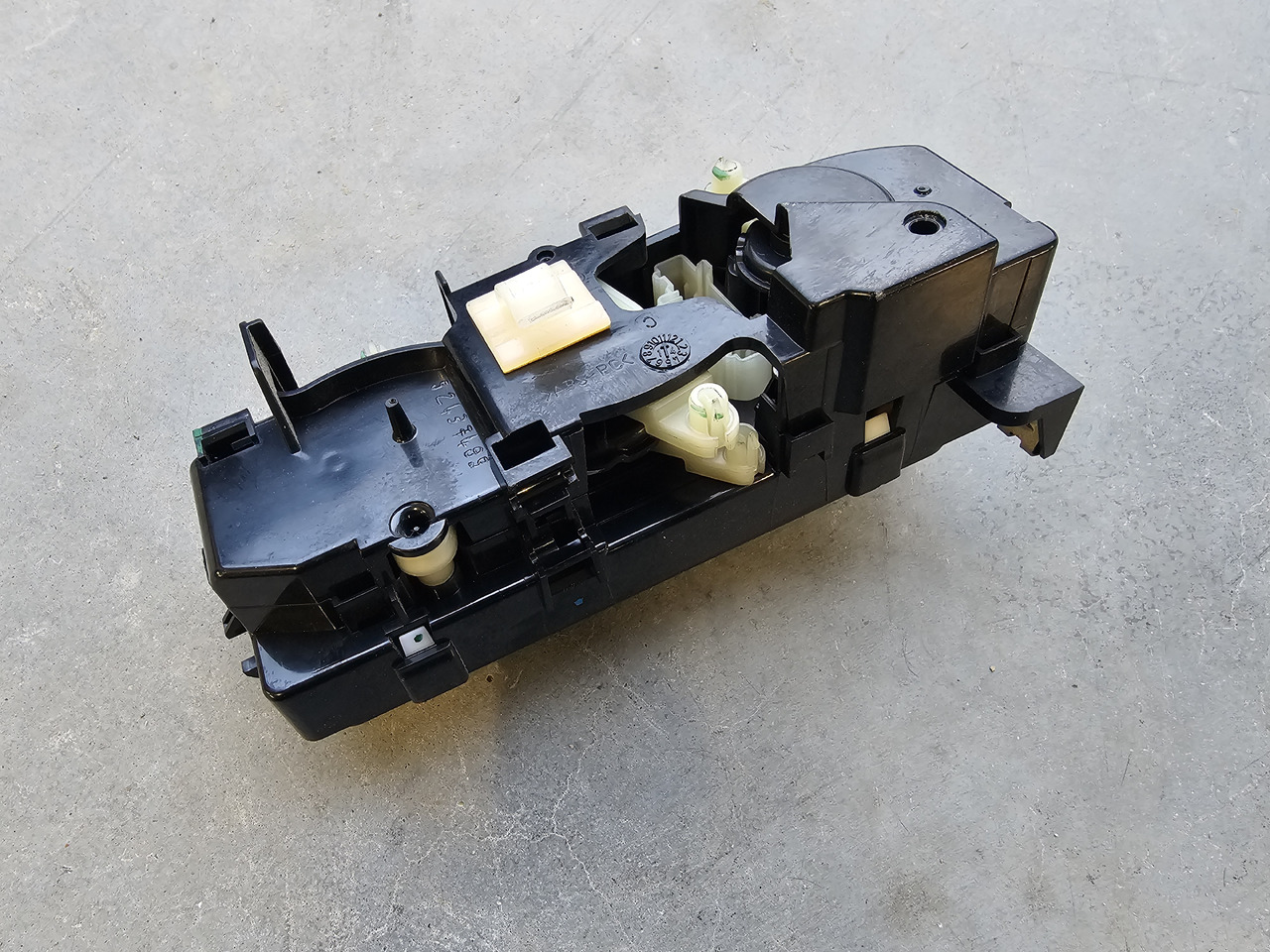 MERCEDES-BENZ ATEGO EURO 6 / HEATER PANEL / A9678200197 - Отопление/ Вентилация: снимка 4 MERCEDES-BENZ ATEGO EURO 6 / HEATER PANEL / A9678200197 - Отопление/ Вентилация: снимка 4