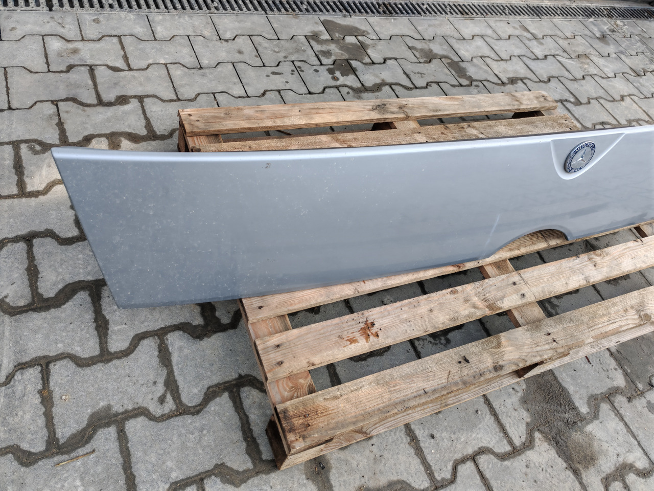 MERCEDES-BENZ ATEGO MP4 EURO 6 / FRONT BONNET - Капо: снимка 5 MERCEDES-BENZ ATEGO MP4 EURO 6 / FRONT BONNET - Капо: снимка 5