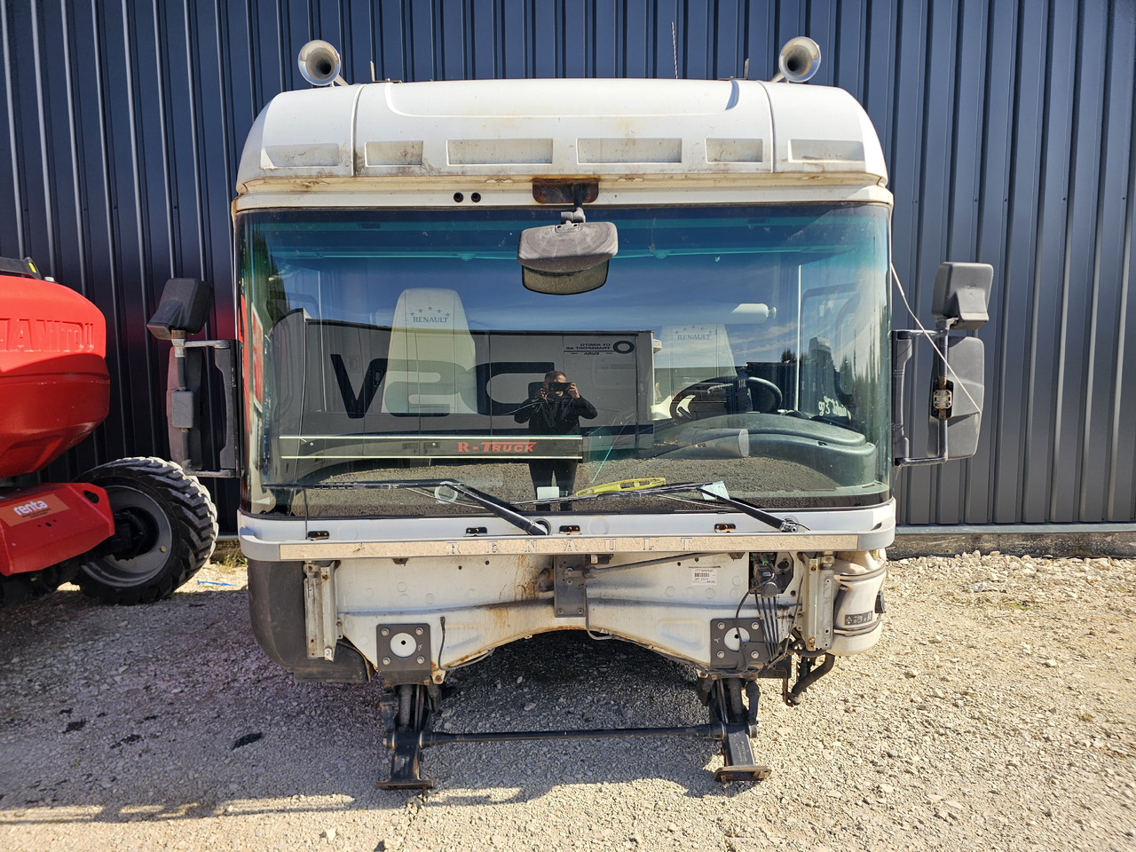 RENAULT MAGNUM DXI VEGA LIFT / COMPLETE CABINE - Кабина: снимка 3 RENAULT MAGNUM DXI VEGA LIFT / COMPLETE CABINE - Кабина: снимка 3