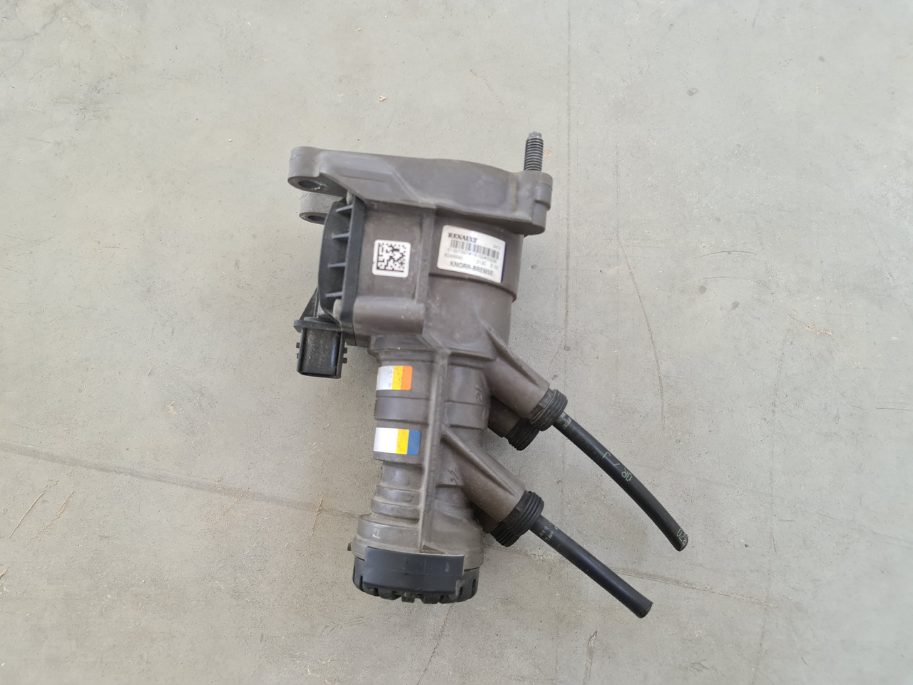 RENAULT RANGE T / BRAKE VALVE / 21327357 - Спирачен клапан: снимка 2 RENAULT RANGE T / BRAKE VALVE / 21327357 - Спирачен клапан: снимка 2