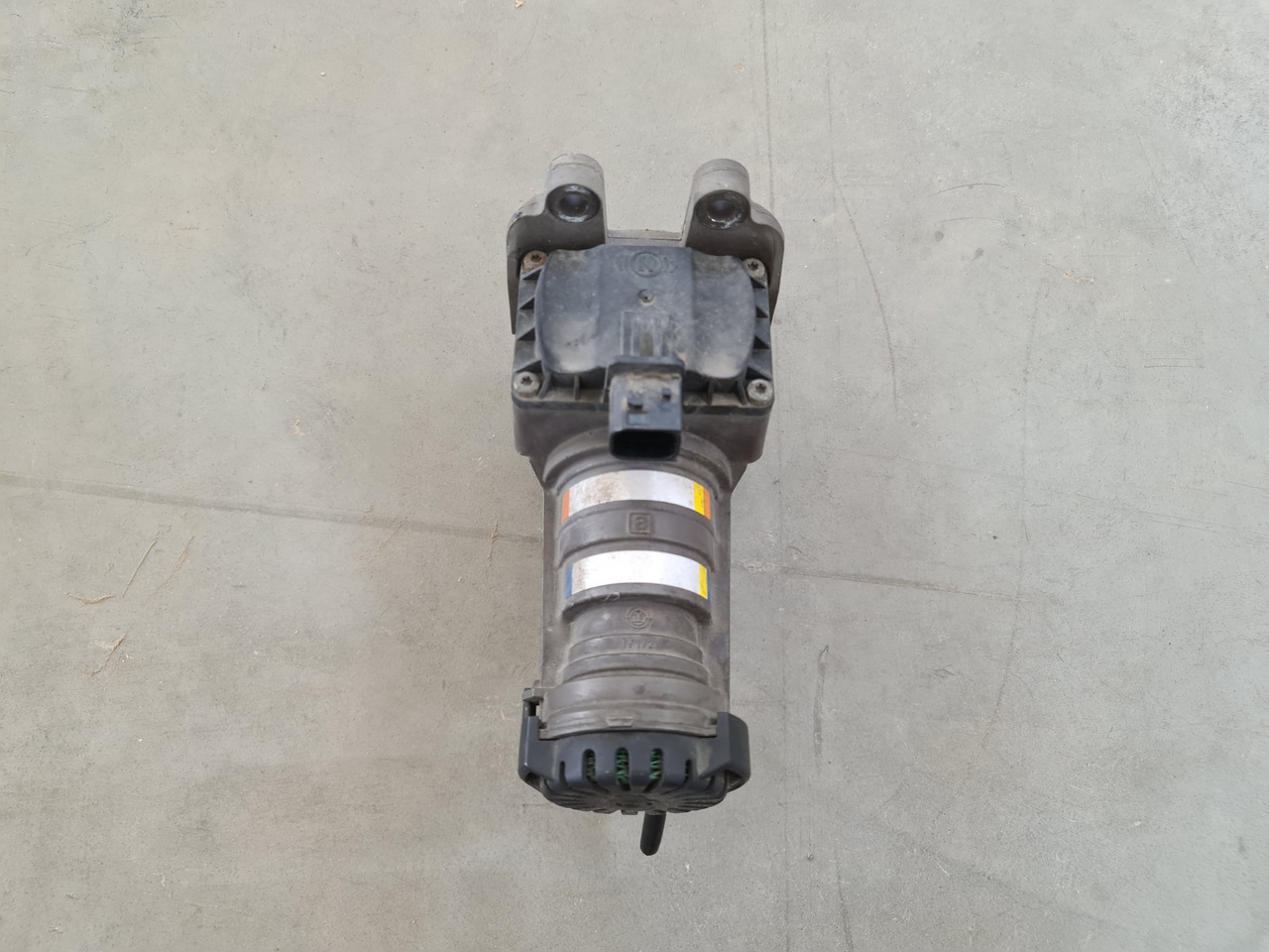RENAULT RANGE T / BRAKE VALVE / 21327357 - Спирачен клапан: снимка 4 RENAULT RANGE T / BRAKE VALVE / 21327357 - Спирачен клапан: снимка 4