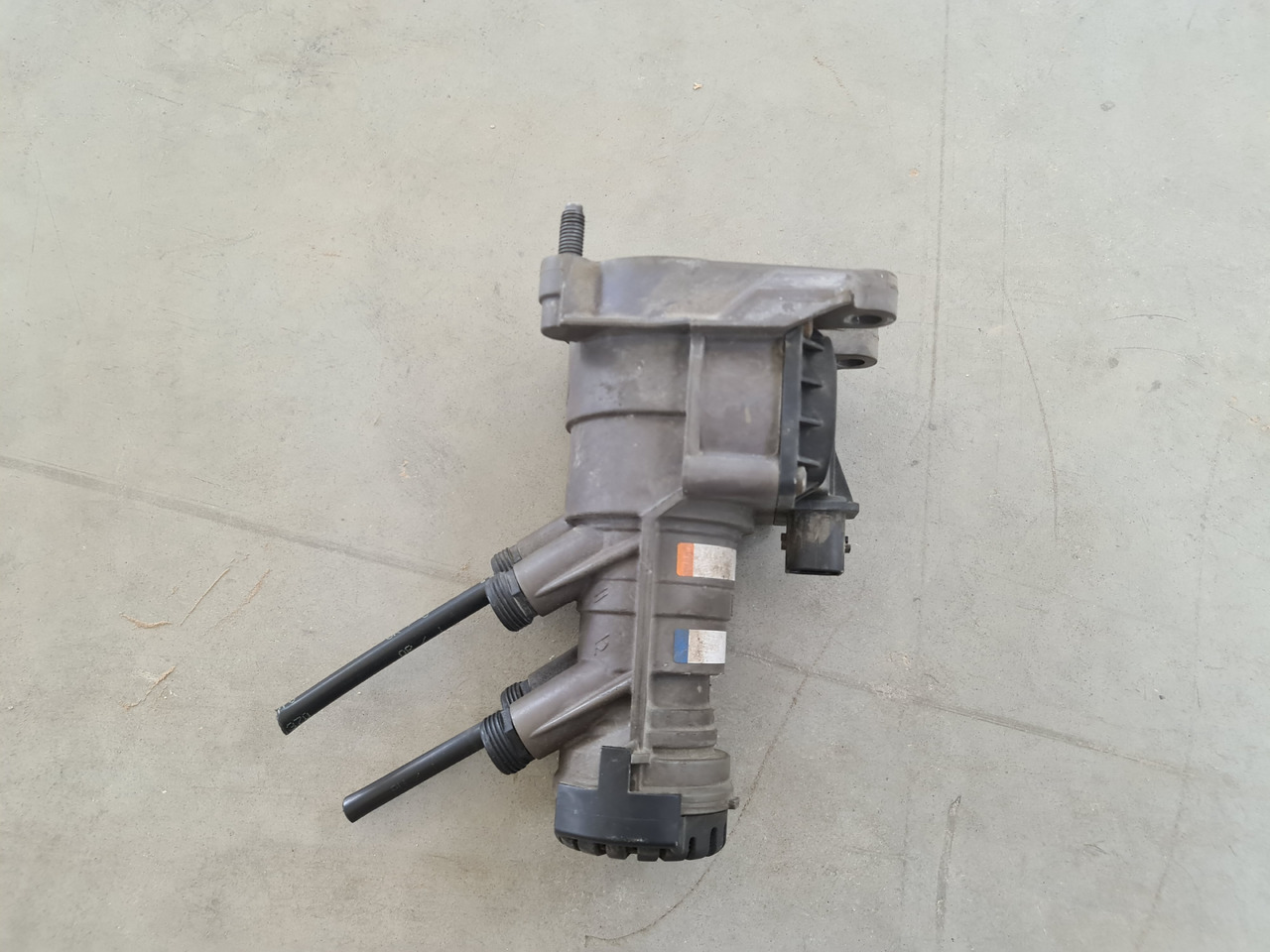 RENAULT RANGE T / BRAKE VALVE / 21327357 - Спирачен клапан: снимка 3 RENAULT RANGE T / BRAKE VALVE / 21327357 - Спирачен клапан: снимка 3