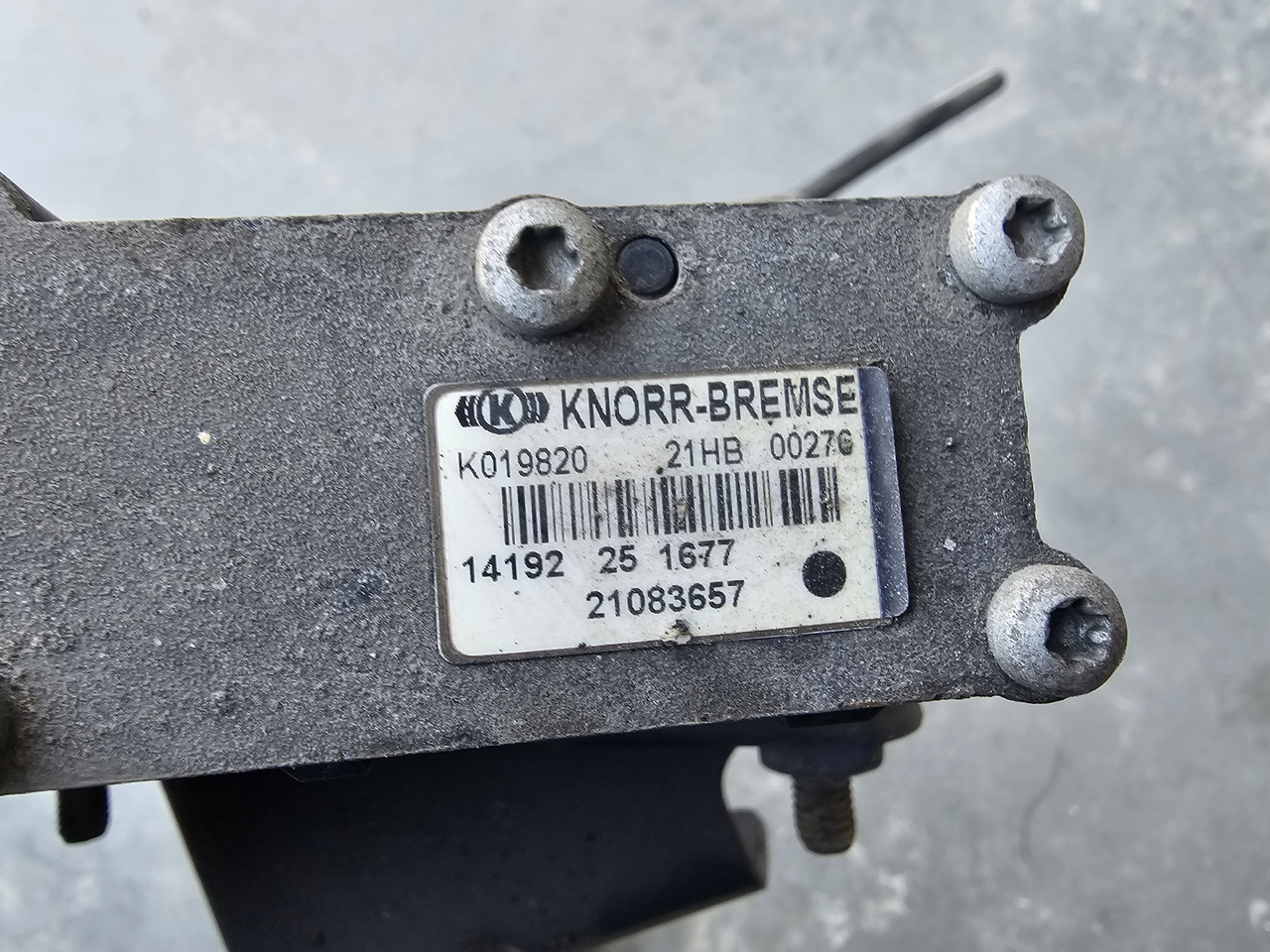 RENAULT RANGE T / ECAS SUNSPENSION VALVE / K019820 - Спирачен клапан: снимка 5 RENAULT RANGE T / ECAS SUNSPENSION VALVE / K019820 - Спирачен клапан: снимка 5