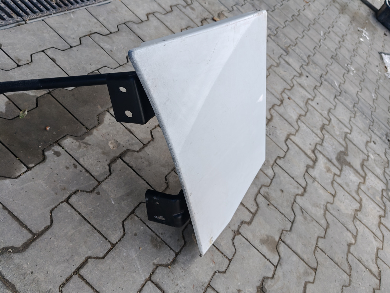 RENAULT RANGE T EURO 6 / HIGH CAB / LEFT SPOILER EXTENDER - Аеродинамика/ Спойлер: снимка 4 RENAULT RANGE T EURO 6 / HIGH CAB / LEFT SPOILER EXTENDER - Аеродинамика/ Спойлер: снимка 4