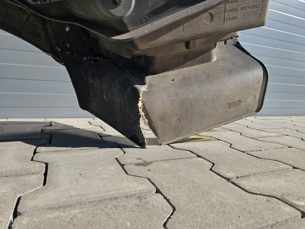 RENAULT RANGE T / HIGH CAB / LEFT FOOTSTEP / 82244459 - Cтъпало: снимка 5 RENAULT RANGE T / HIGH CAB / LEFT FOOTSTEP / 82244459 - Cтъпало: снимка 5